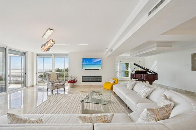 2450 HARBOURSIDE DRIVE 244, Longboat Key, FL 34228