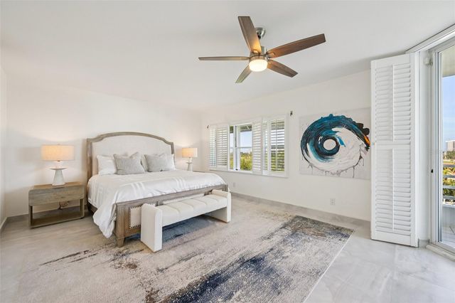 2450 HARBOURSIDE DRIVE 244, Longboat Key, FL 34228