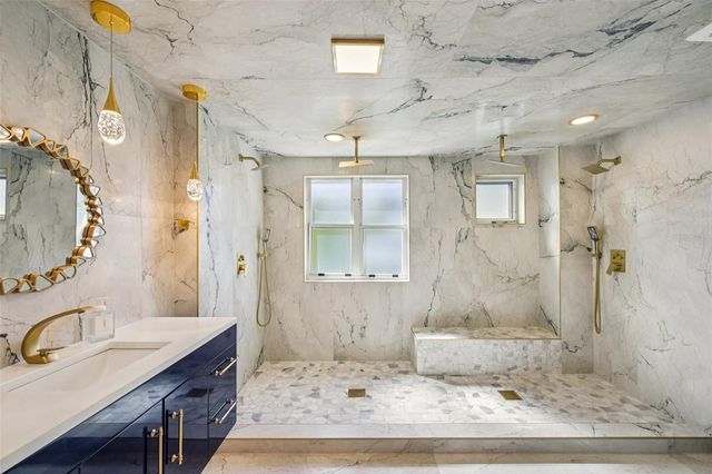 2450 HARBOURSIDE DRIVE 244, Longboat Key, FL 34228