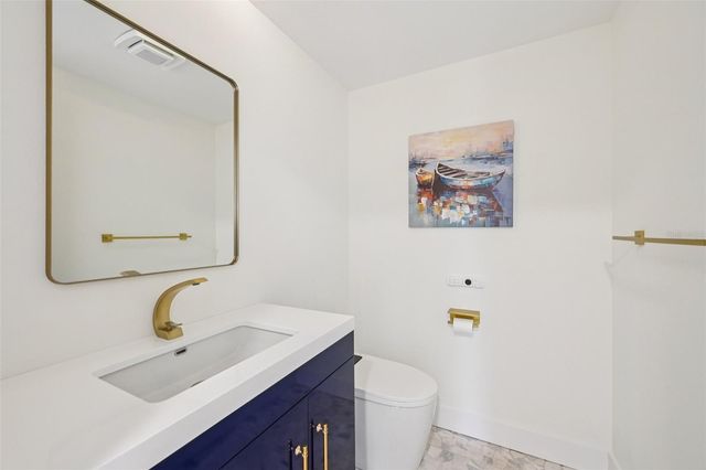 2450 HARBOURSIDE DRIVE 244, Longboat Key, FL 34228