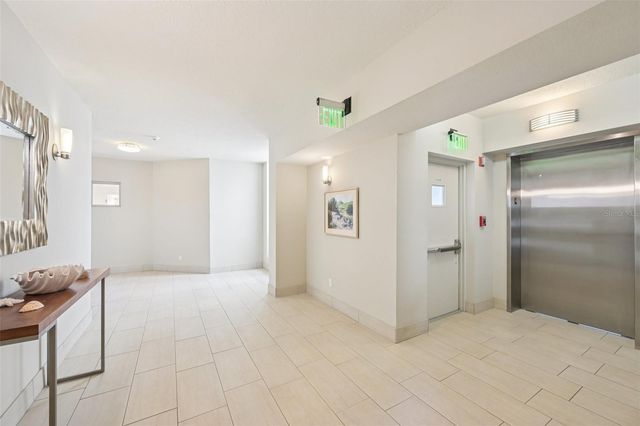 2450 HARBOURSIDE DRIVE 244, Longboat Key, FL 34228