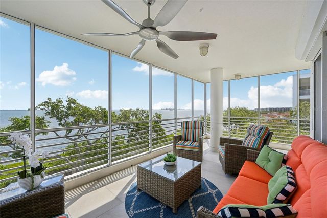 2450 HARBOURSIDE DRIVE 244, Longboat Key, FL 34228