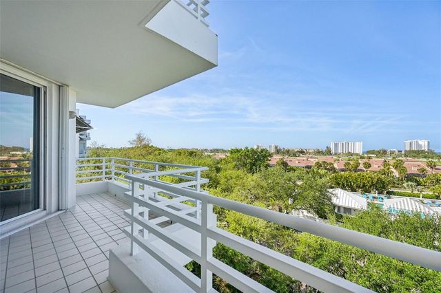 2450 HARBOURSIDE DRIVE 244, Longboat Key, FL 34228