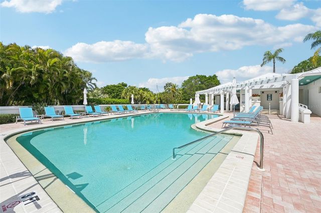 2450 HARBOURSIDE DRIVE 244, Longboat Key, FL 34228