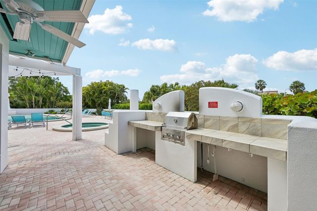 2450 HARBOURSIDE DRIVE 244, Longboat Key, FL 34228