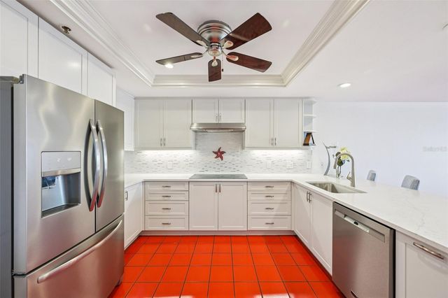 2450 HARBOURSIDE DRIVE 244, Longboat Key, FL 34228