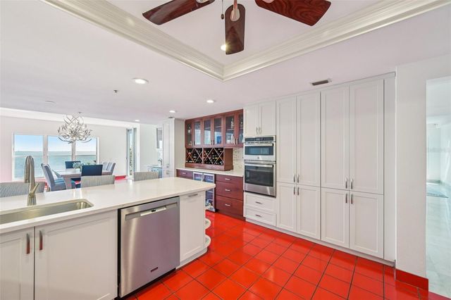 2450 HARBOURSIDE DRIVE 244, Longboat Key, FL 34228