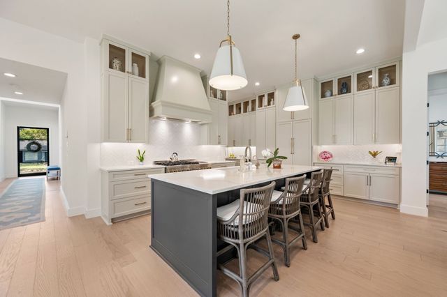 507 Coolair Drive, Dallas, TX 75218