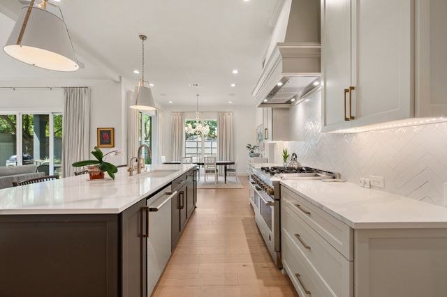 507 Coolair Drive, Dallas, TX 75218
