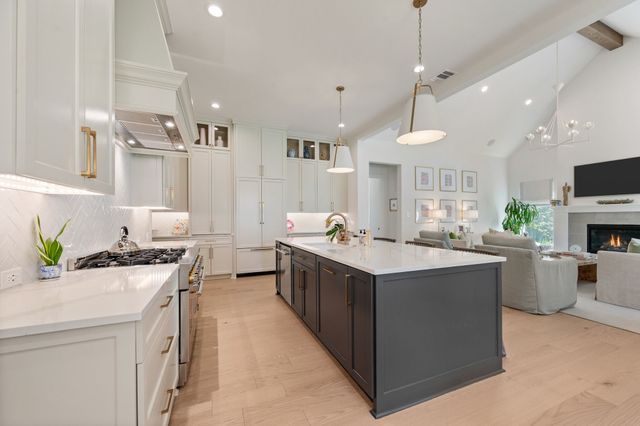 507 Coolair Drive, Dallas, TX 75218