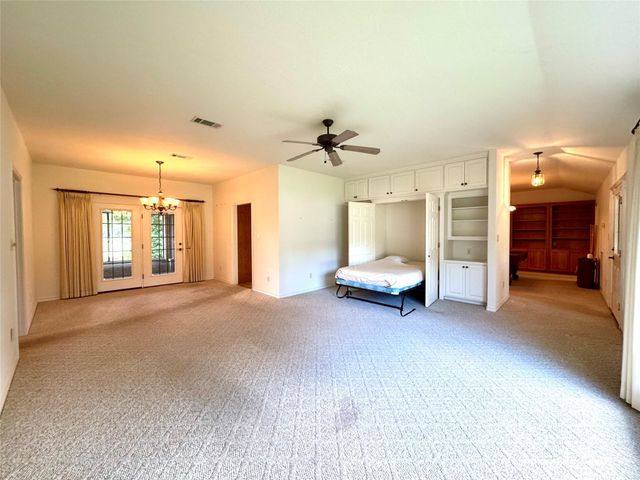 20 Shallow Springs, Trinity, TX 75862