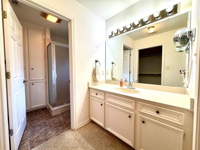 20 Shallow Springs, Trinity, TX 75862