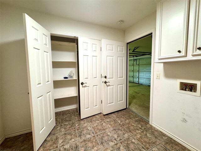 20 Shallow Springs, Trinity, TX 75862