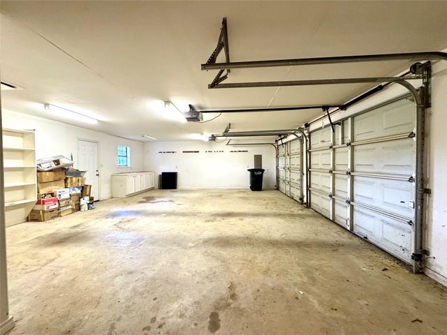 20 Shallow Springs, Trinity, TX 75862