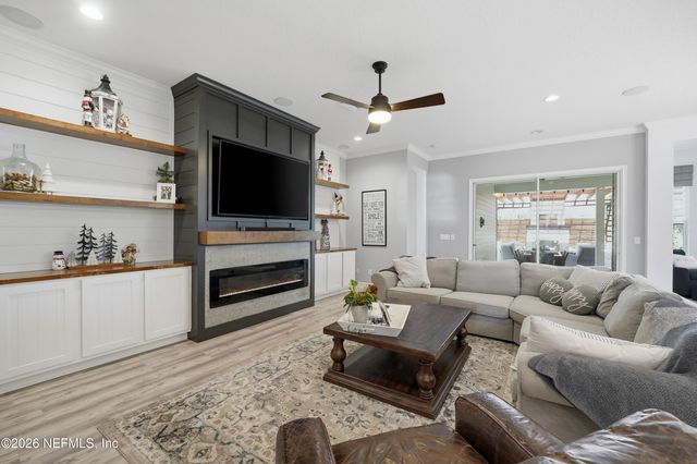 28 VILLAGE GRANDE Drive, Ponte Vedra, FL 32081