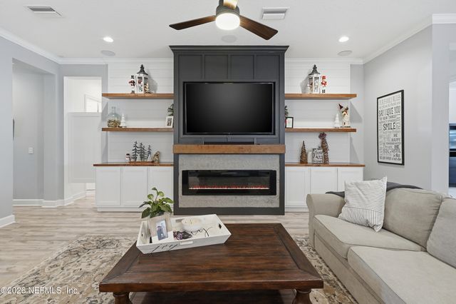 28 VILLAGE GRANDE Drive, Ponte Vedra, FL 32081