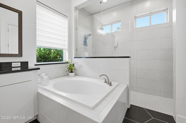 28 VILLAGE GRANDE Drive, Ponte Vedra, FL 32081