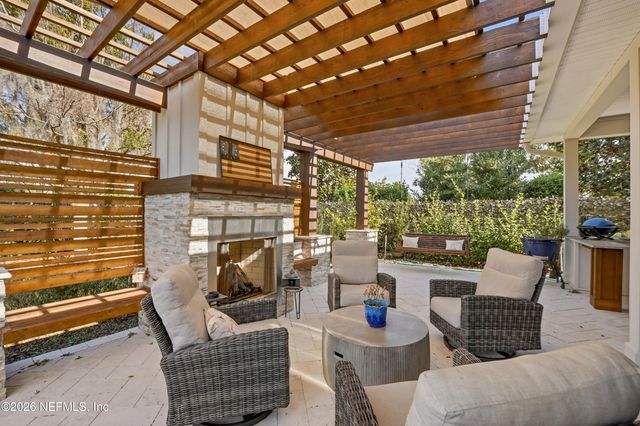 28 VILLAGE GRANDE Drive, Ponte Vedra, FL 32081