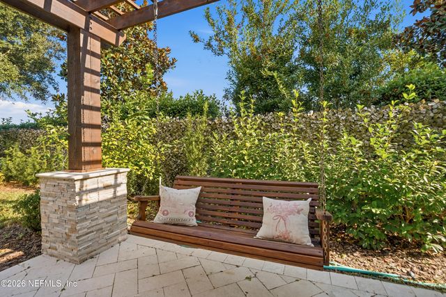 28 VILLAGE GRANDE Drive, Ponte Vedra, FL 32081