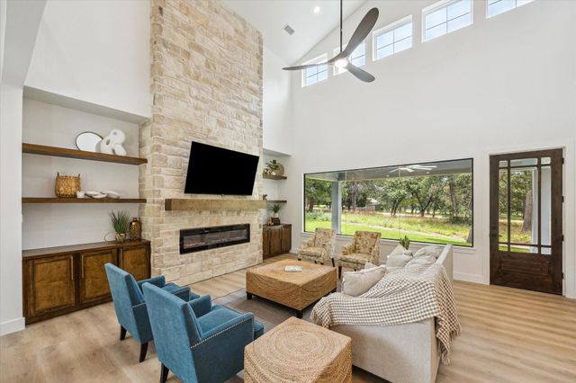 211 St Andrews Drive, New Ulm, TX 78950