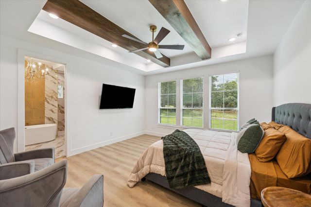 211 St Andrews Drive, New Ulm, TX 78950