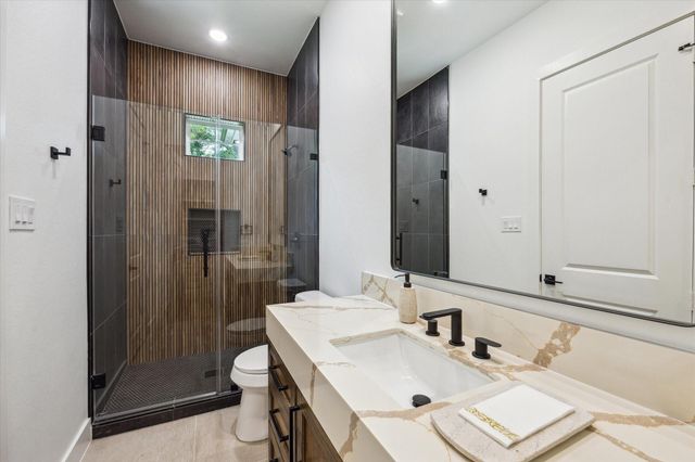 211 St Andrews Drive, New Ulm, TX 78950