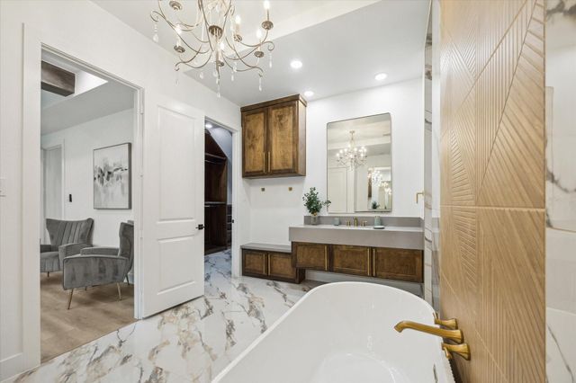 211 St Andrews Drive, New Ulm, TX 78950