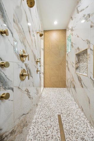 211 St Andrews Drive, New Ulm, TX 78950