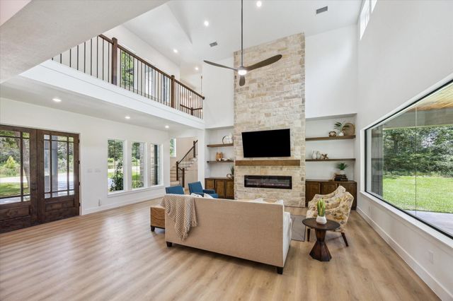 211 St Andrews Drive, New Ulm, TX 78950