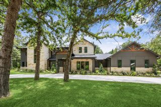 211 St Andrews Drive, New Ulm, TX 78950