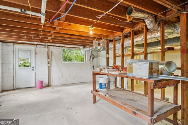 6335 Aberdeen Drive NE, Atlanta, GA 30328