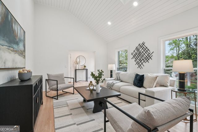 6335 Aberdeen Drive NE, Atlanta, GA 30328