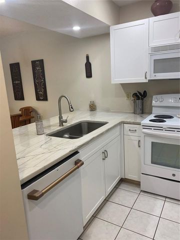 622 BIRD BAY DRIVE S 203, Venice, FL 34285