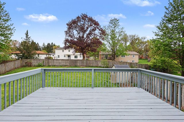1717 Edgewood Avenue SE, Grand Rapids, MI 49506