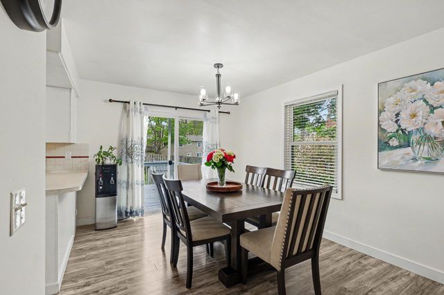 1717 Edgewood Avenue SE, Grand Rapids, MI 49506