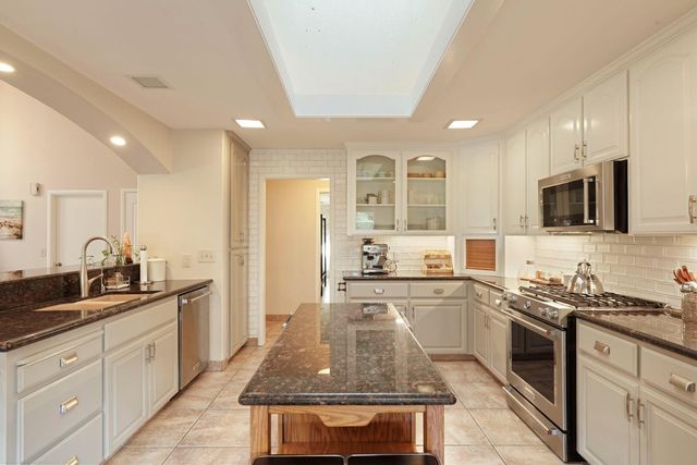 1729 Le Bec Ct, Lodi, CA 95240