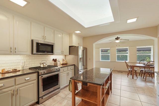 1729 Le Bec Ct, Lodi, CA 95240