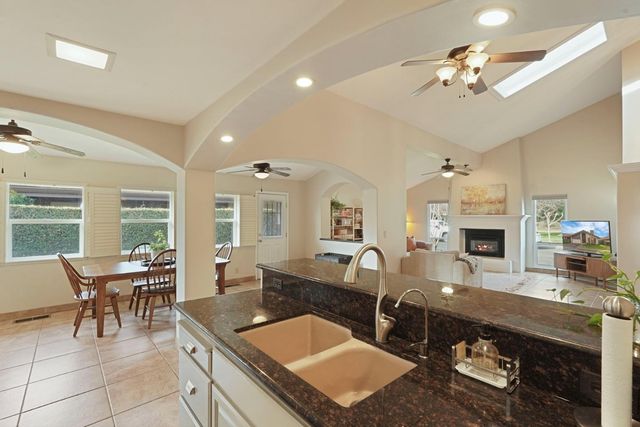 1729 Le Bec Ct, Lodi, CA 95240