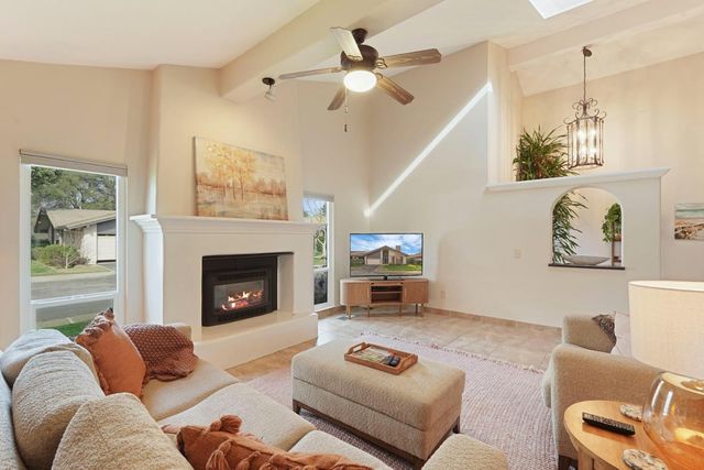 1729 Le Bec Ct, Lodi, CA 95240