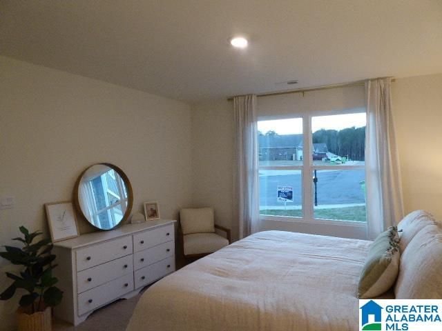 6998 SOUTHERN TRACE LOOP, Leeds, AL 35094