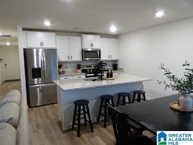 6998 SOUTHERN TRACE LOOP, Leeds, AL 35094