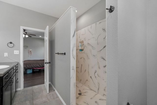 3031 N Albertha Avenue, Springfield, MO 65803
