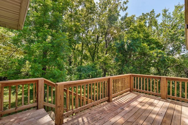 3031 N Albertha Avenue, Springfield, MO 65803