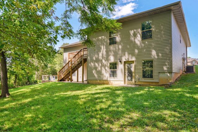 3031 N Albertha Avenue, Springfield, MO 65803