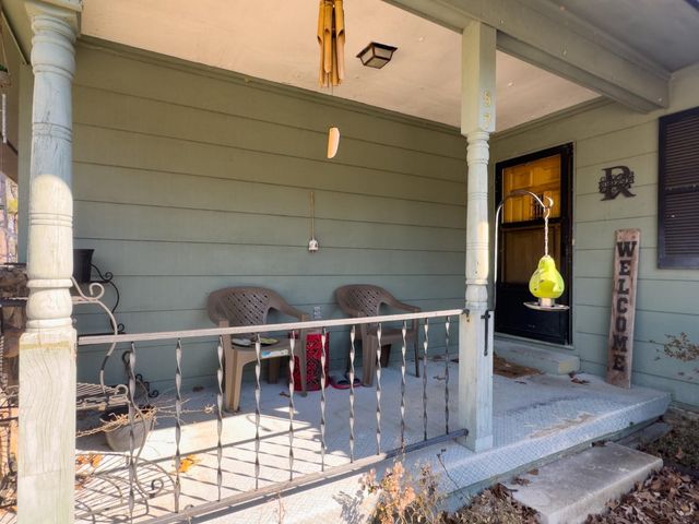 57 Powhatan Drive, Cherokee Village, AR 72529