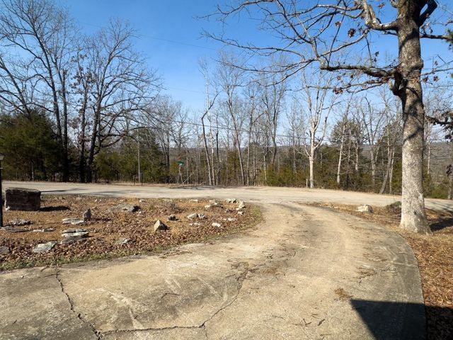 57 Powhatan Drive, Cherokee Village, AR 72529