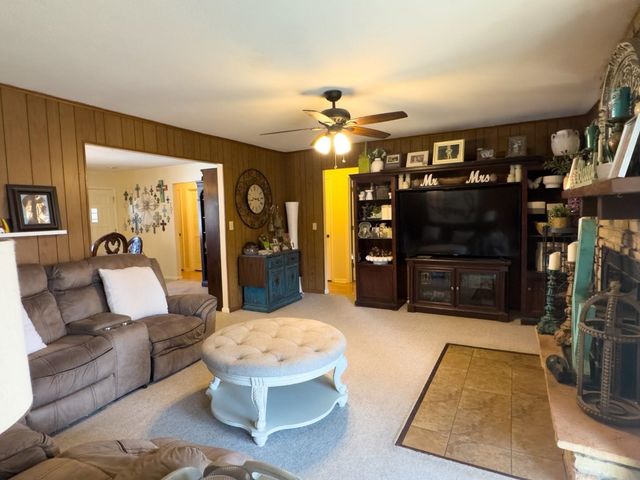 57 Powhatan Drive, Cherokee Village, AR 72529