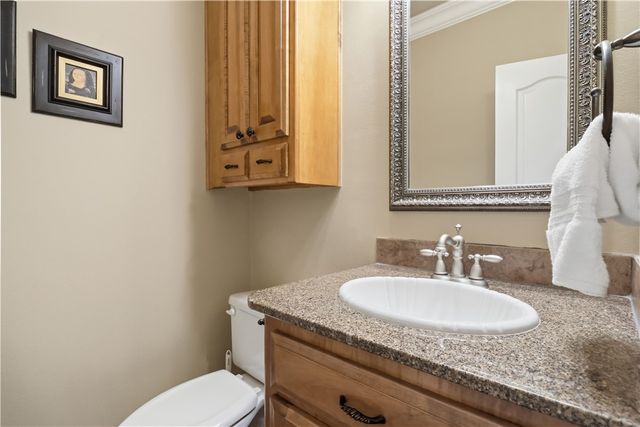 2468 N Covington Park Boulevard, Fayetteville, AR 72703