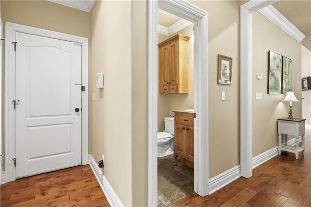 2468 N Covington Park Boulevard, Fayetteville, AR 72703