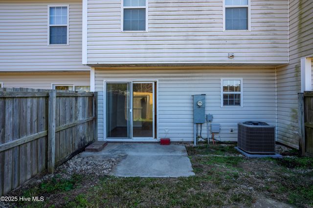 113 Tillett Lane, Sneads Ferry, NC 28460